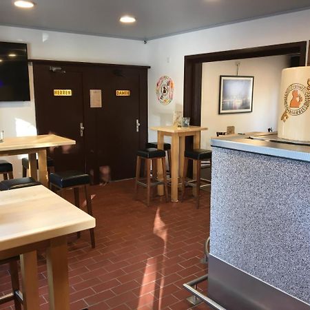Zum Armen Mann Bed & Breakfast Дюселдорф Екстериор снимка
