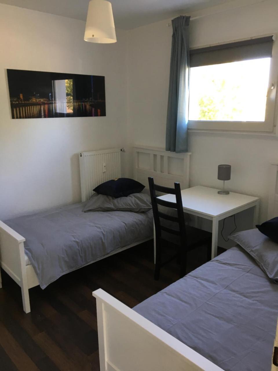 Zum Armen Mann Bed & Breakfast Дюселдорф Екстериор снимка